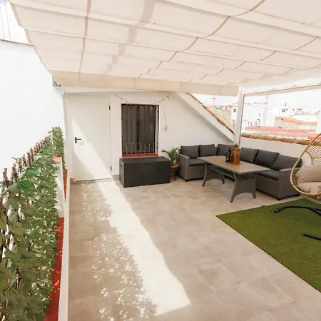 El Atico De Osario 5 Con Terraza - Great Location Oda ve Kahvaltı