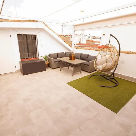 El Atico De Osario 5 Con Terraza - Great Location Oda ve Kahvaltı