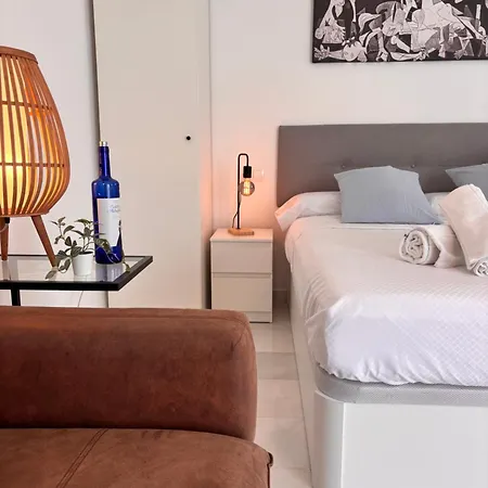 El Atico De Osario 5 Con Terraza - Great Location Bed & Breakfast *