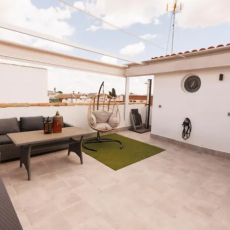 El Atico De Osario 5 Con Terraza - Great Location Cordoba