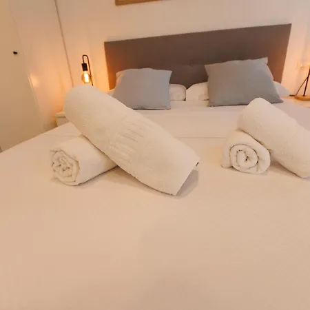 Bed & Breakfast El Atico De Osario 5 Con Terraza - Great Location *