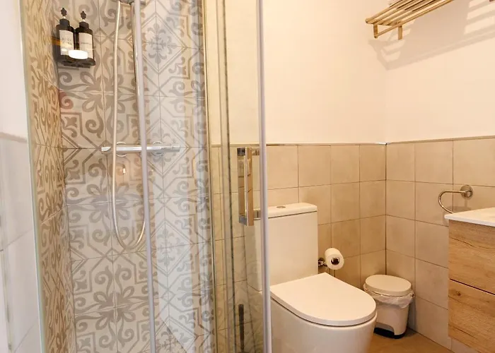 El Atico De Osario 5 Con Terraza - Great Location Nocleg ze śniadaniem