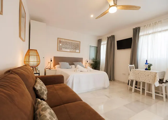 El Atico De Osario 5 Con Terraza - Great Location Bed & Breakfast 4*